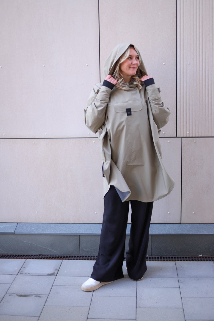 Bergen Poncho Oakmoss