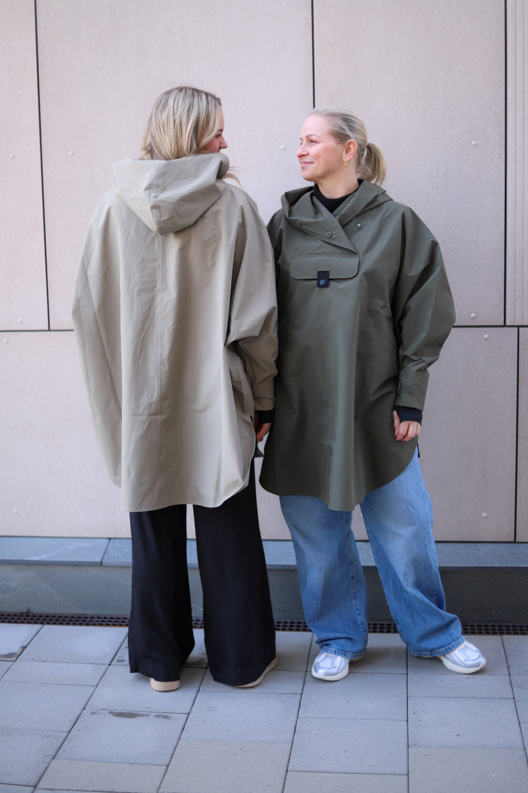 Bergen Poncho Oakmoss