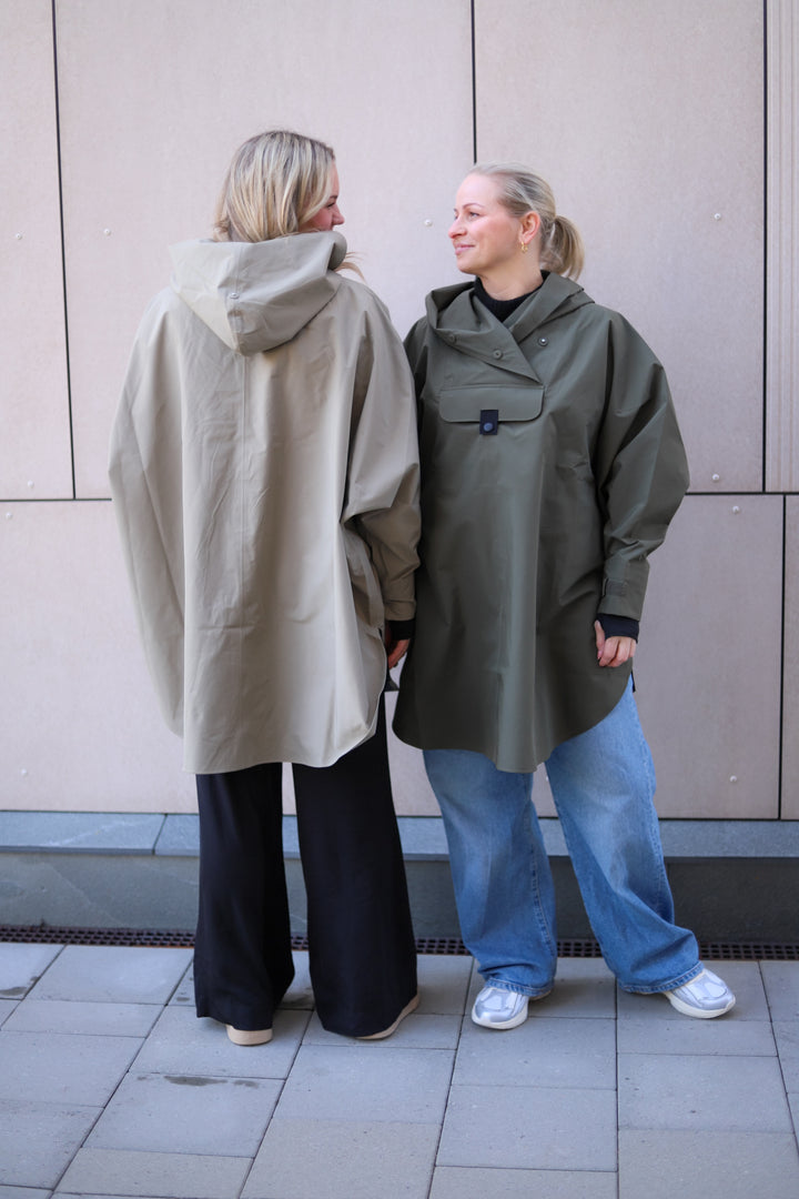 Bergen Poncho Oakmoss