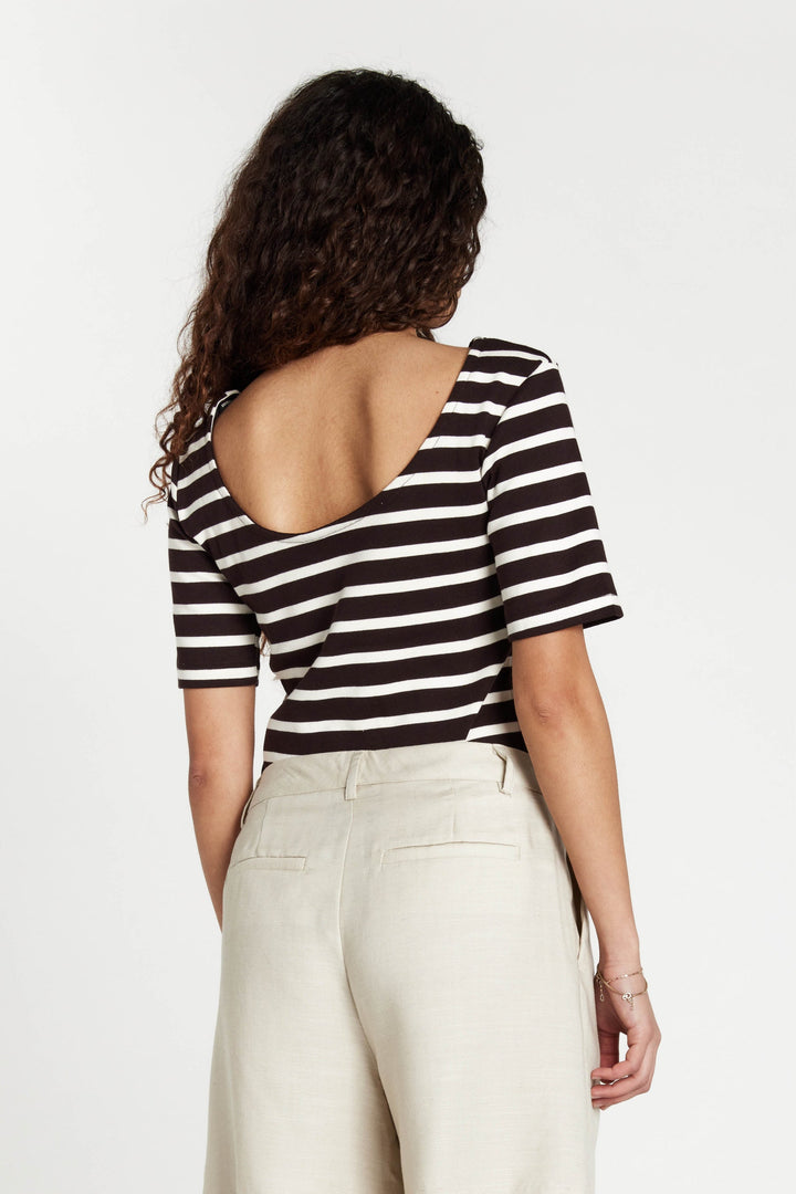 Iguanura Boat Neck Blouse Brown stripe