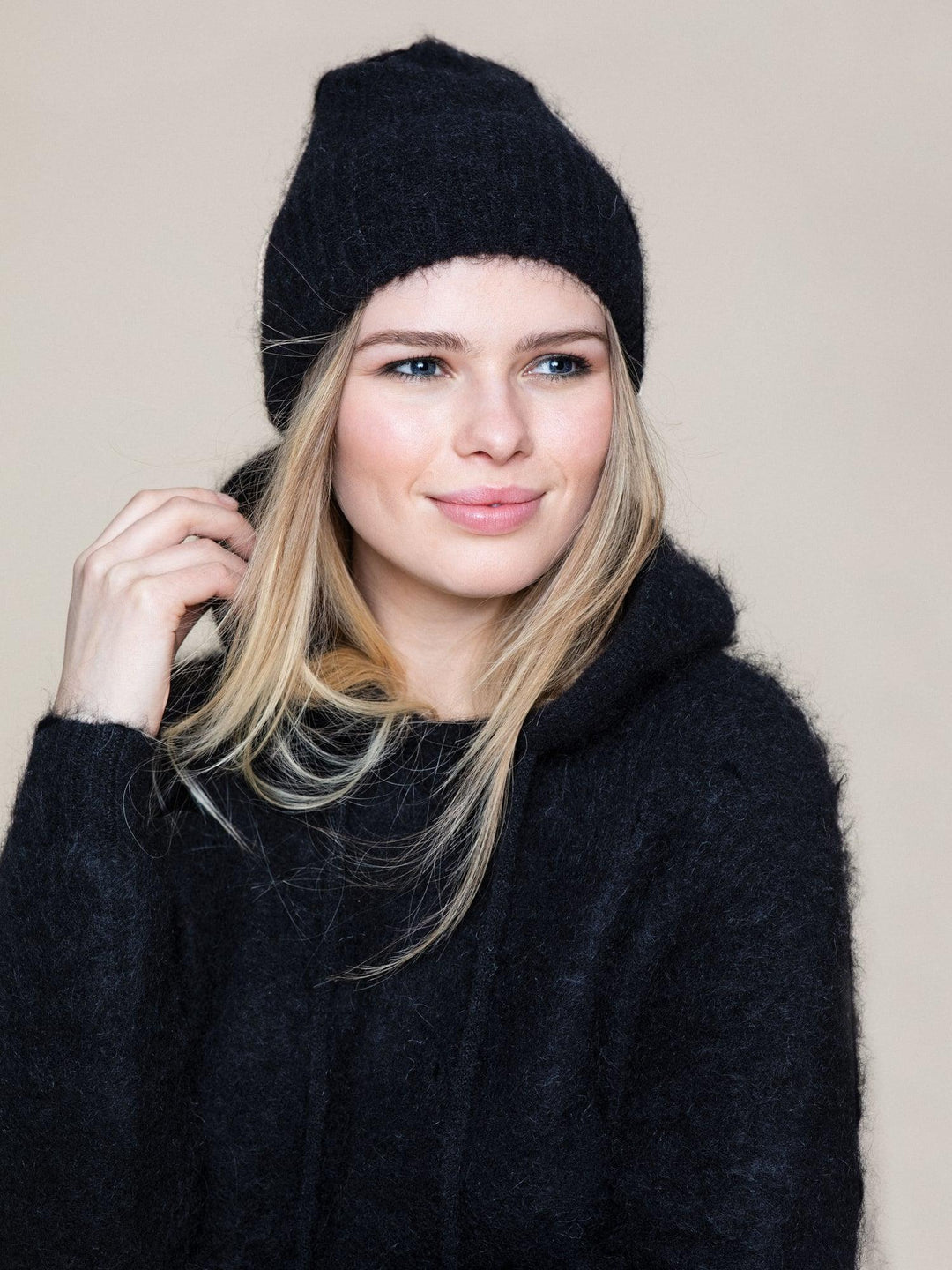 Silje Chunky Hat Black
