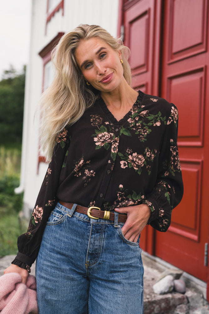 Irene V Shirt Misty Rose Flower