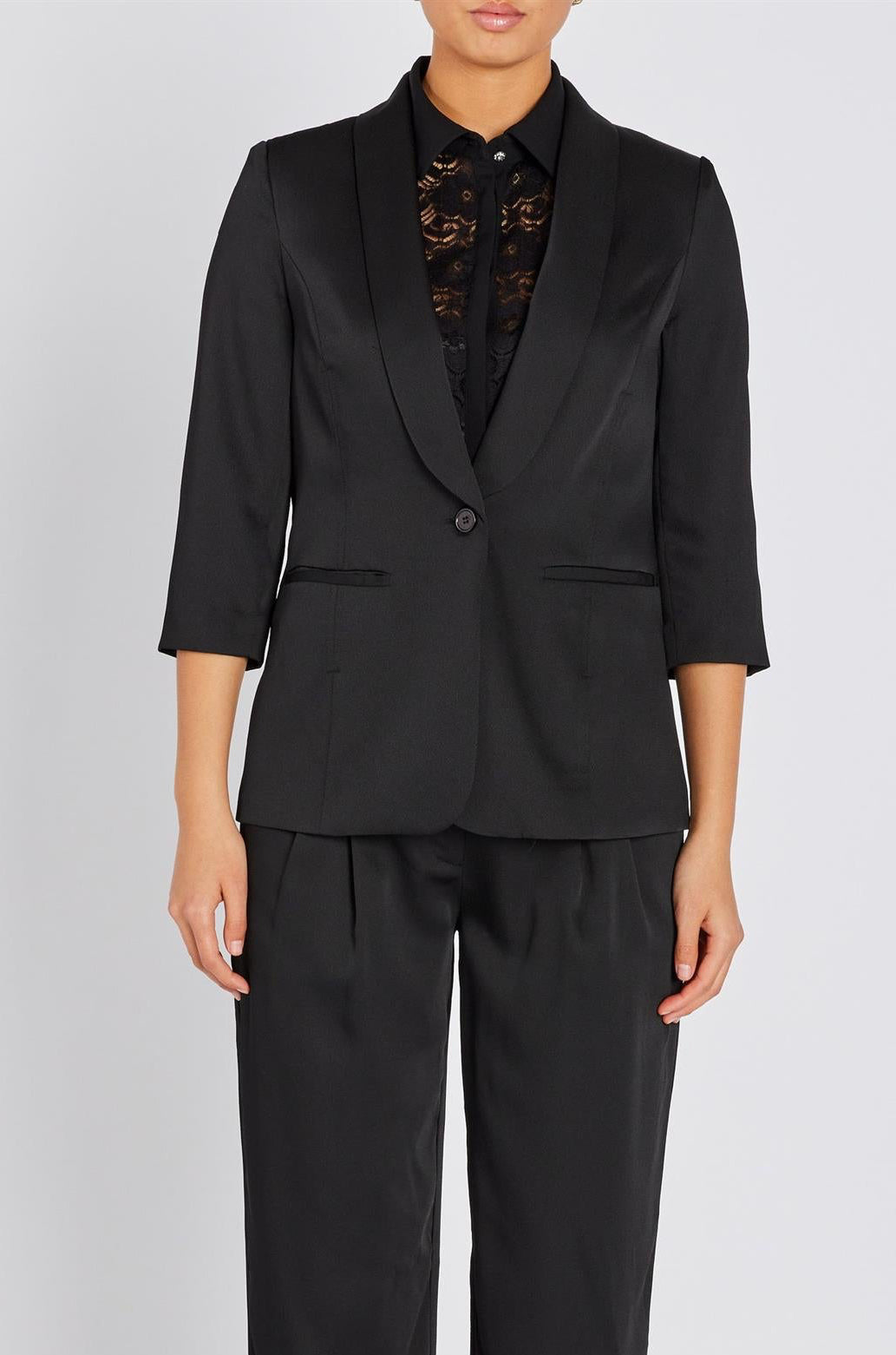 Cedars Davia Blazer