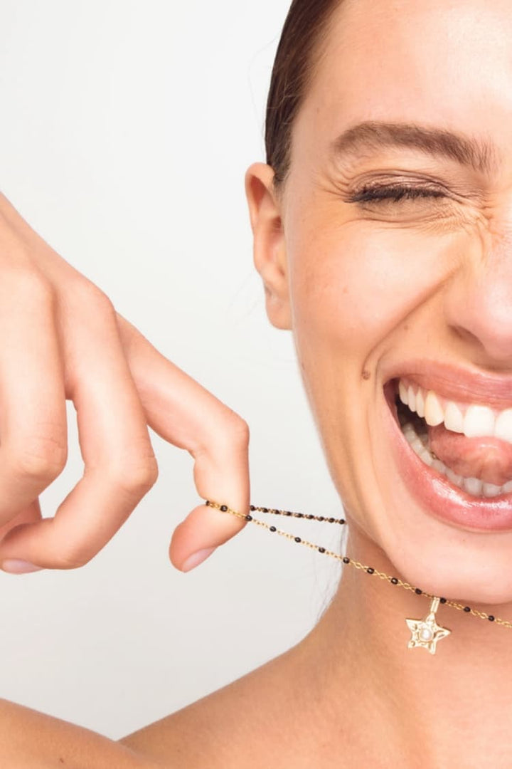 The Black Bead Necklace Gold