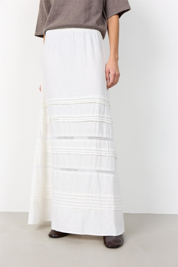 Naja 64 Skirt White