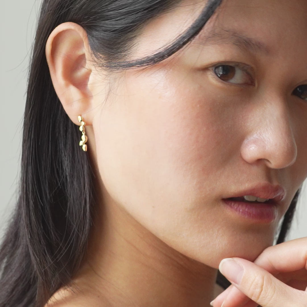 Nara Drop Earrings Gold