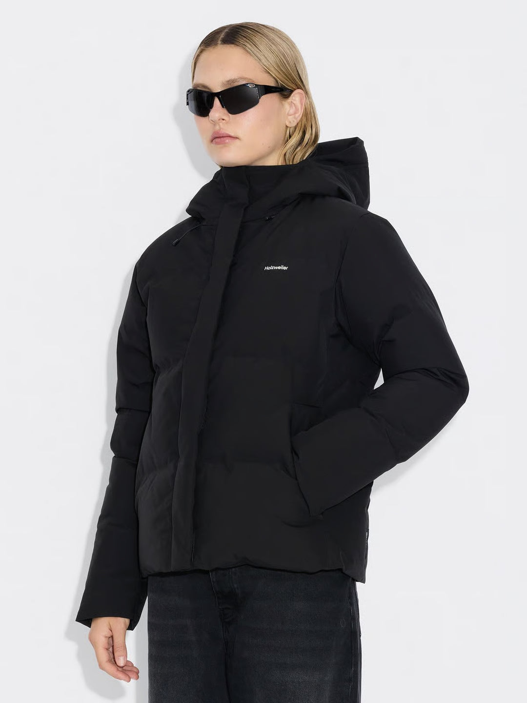 Besseggen Light Short Jacket Black