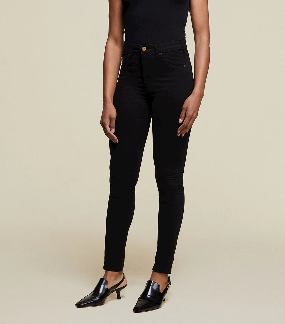 Celia Lea Soft Black