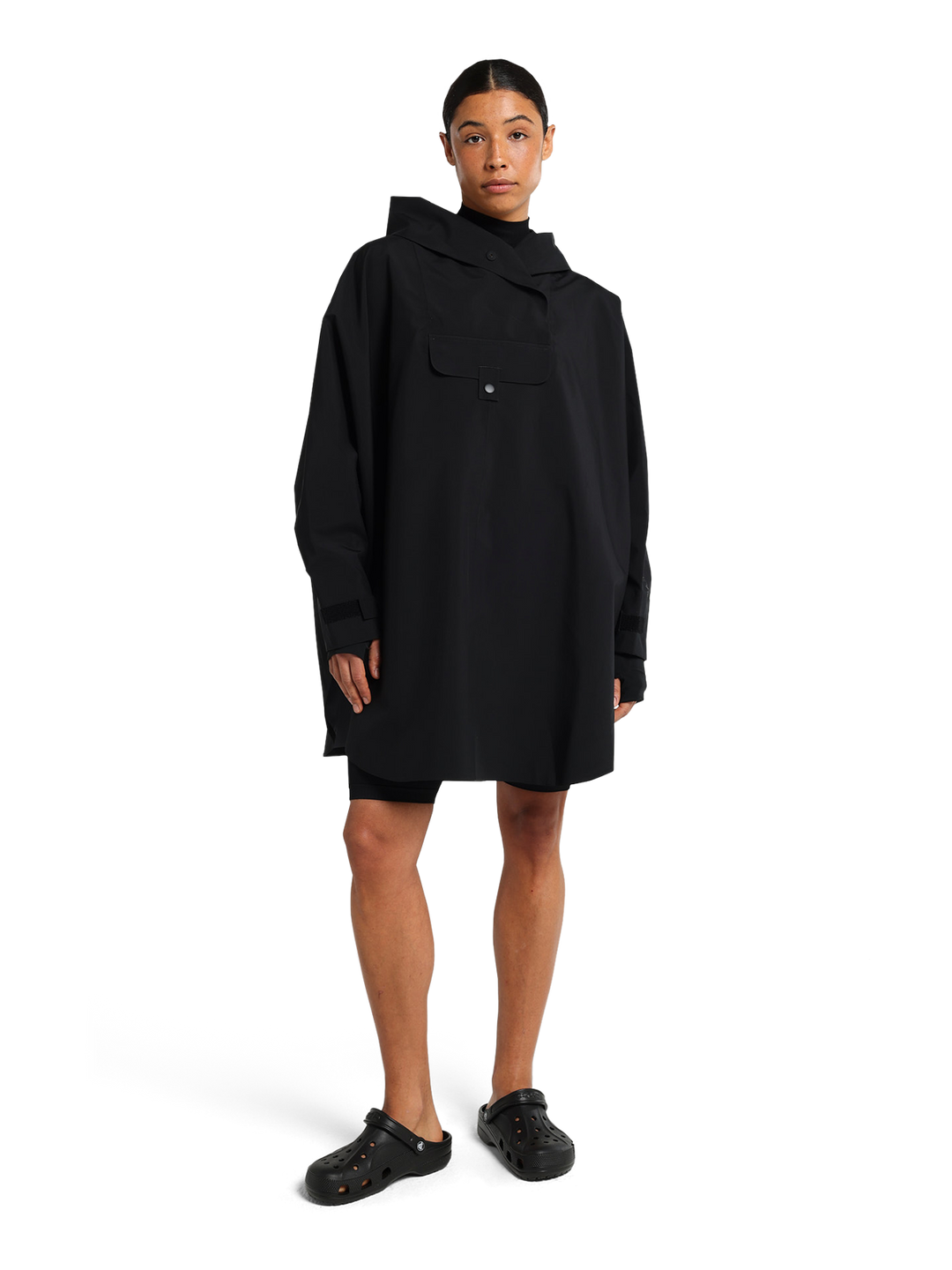 Bergen Poncho Black