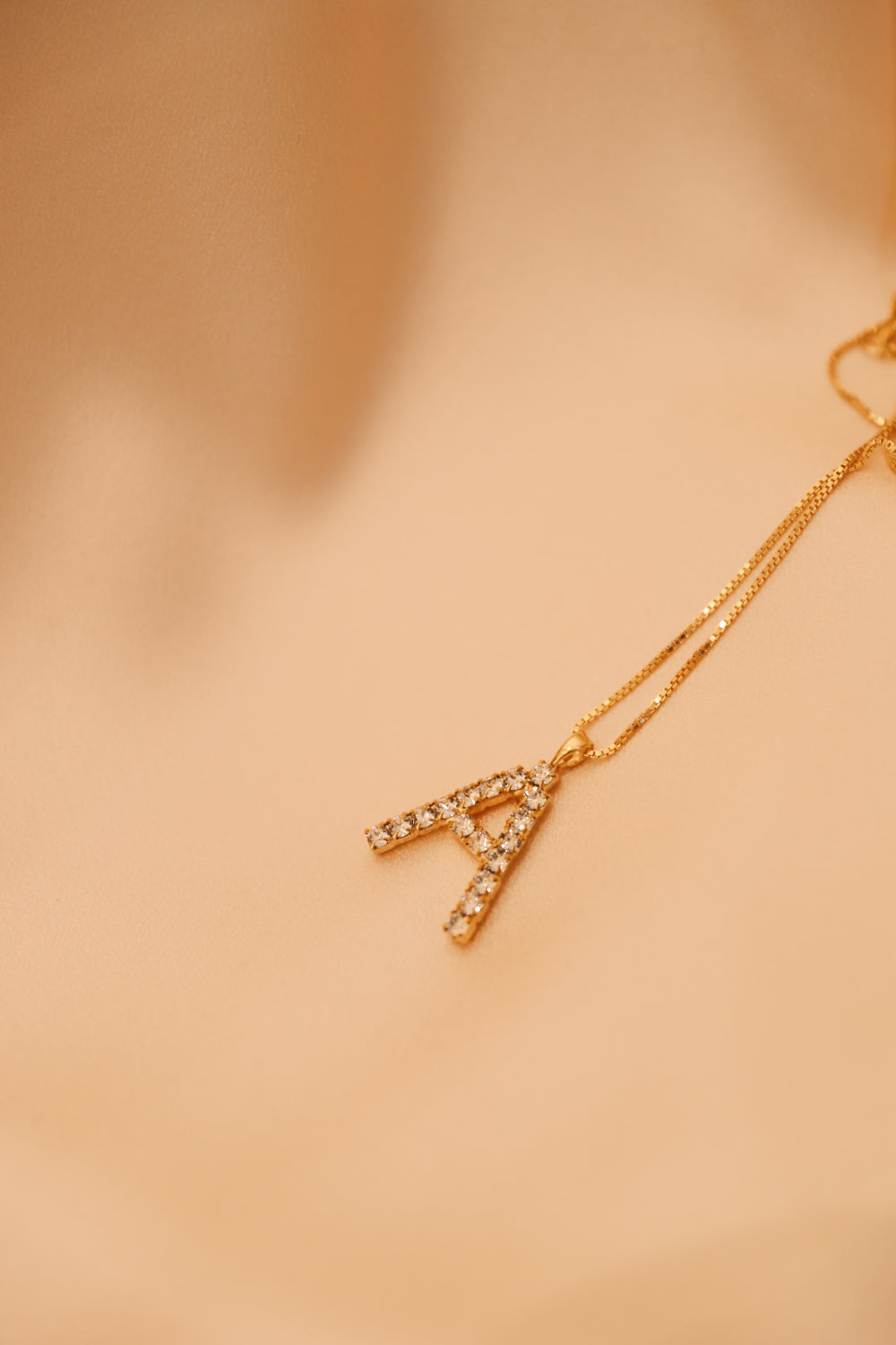 Letter Necklace Crystal Gold 50 cm